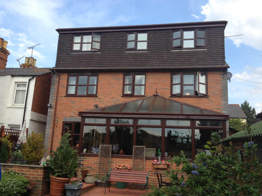 Full width rear dormer 2 beds and ensuite in a house in Chiswick